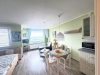 Zimmer_Blick Richtung Wohn- + Essbereich
